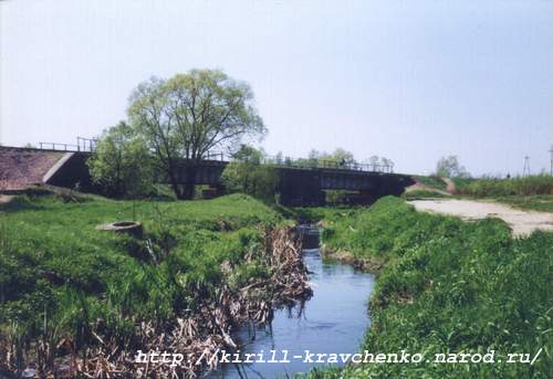 Фото 01. 2005-05-24. Лиговский канал и мост железной дороги на Предпортовую