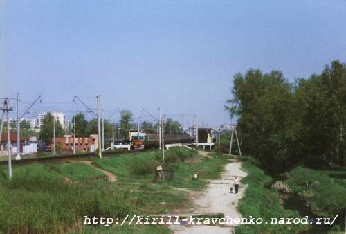 Фото 02. 2005-05-24. Платформа Дачное