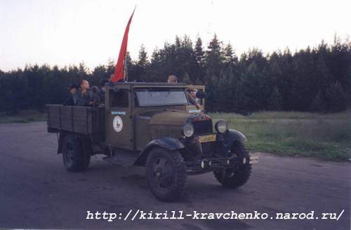 Фото 03. 2005-06-22. ГАЗ-АА с Лужскими энтузиастами на Киевском шоссе