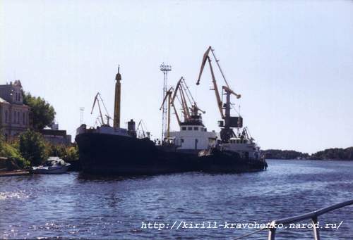 Фото 03. Вид на Выборгский порт со стороны Выборгского залива