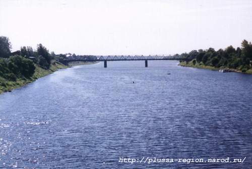 Фото 18. Река Великая и вид на железнодорожный мост